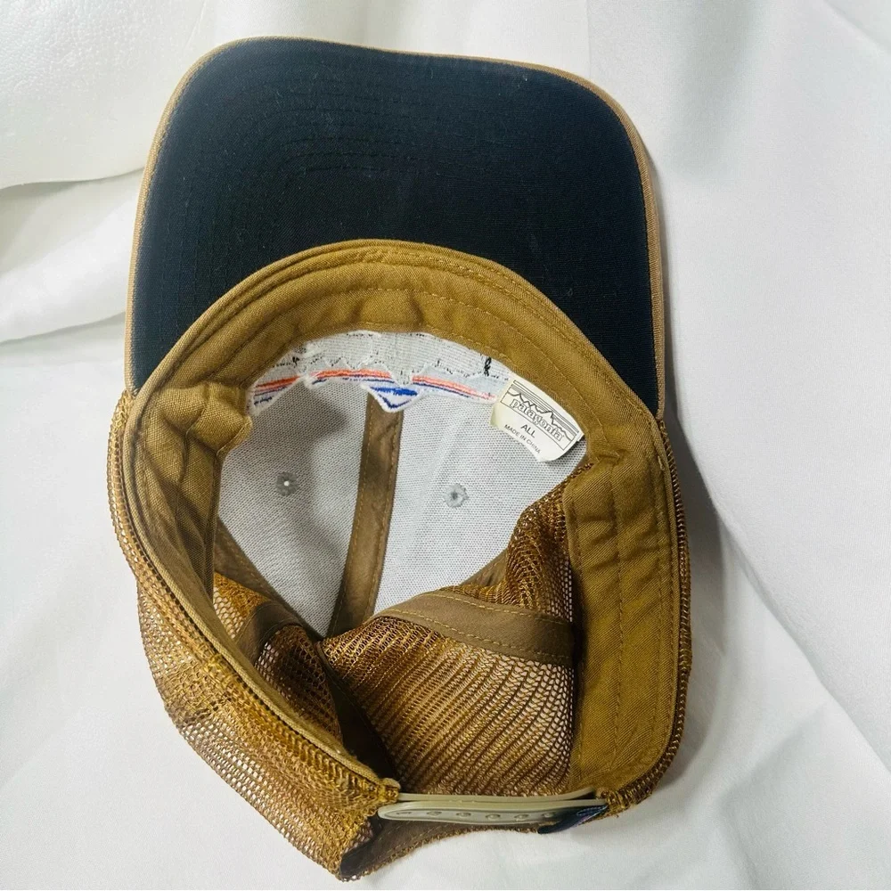 Patagonia Fish Logo Trucker Hat Mesh SnapBack Cap Outdoor Fisherman Gorpcore EUC